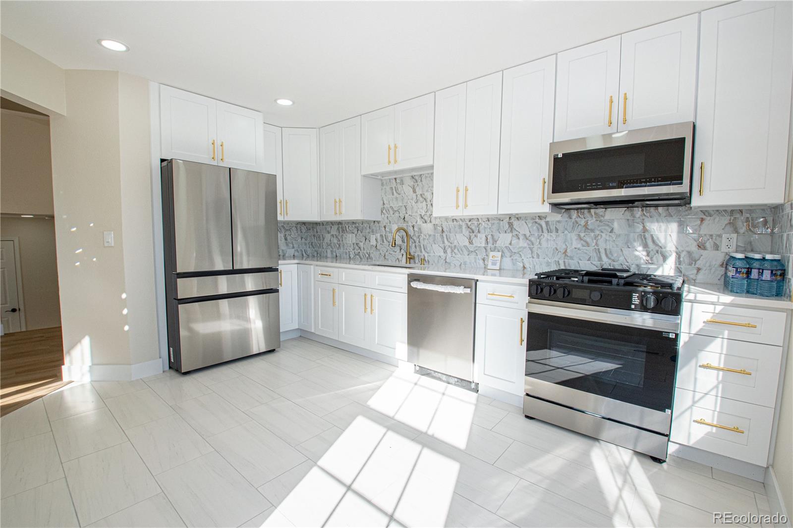 MLS Image #9 for 4923  altura street,denver, Colorado