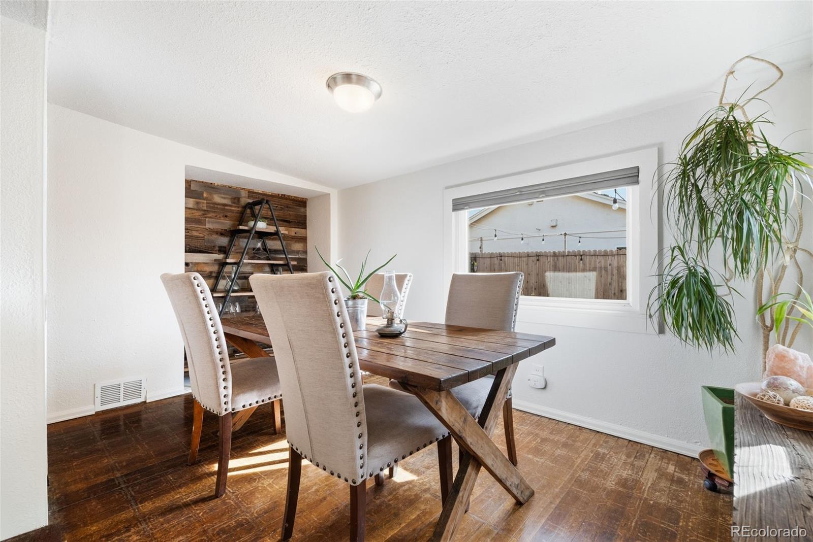 MLS Image #13 for 4547 s lincoln street,englewood, Colorado