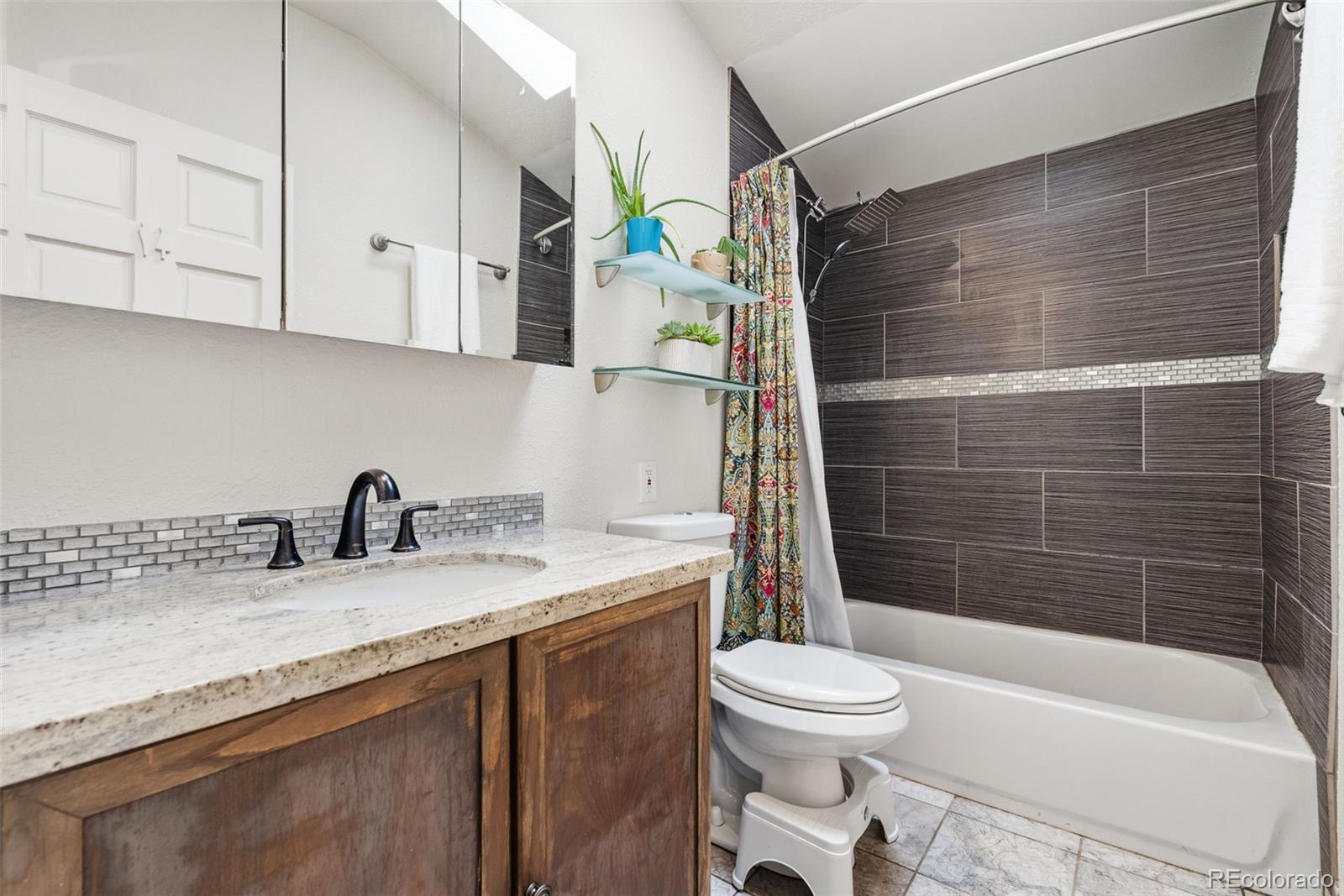 MLS Image #23 for 4547 s lincoln street,englewood, Colorado