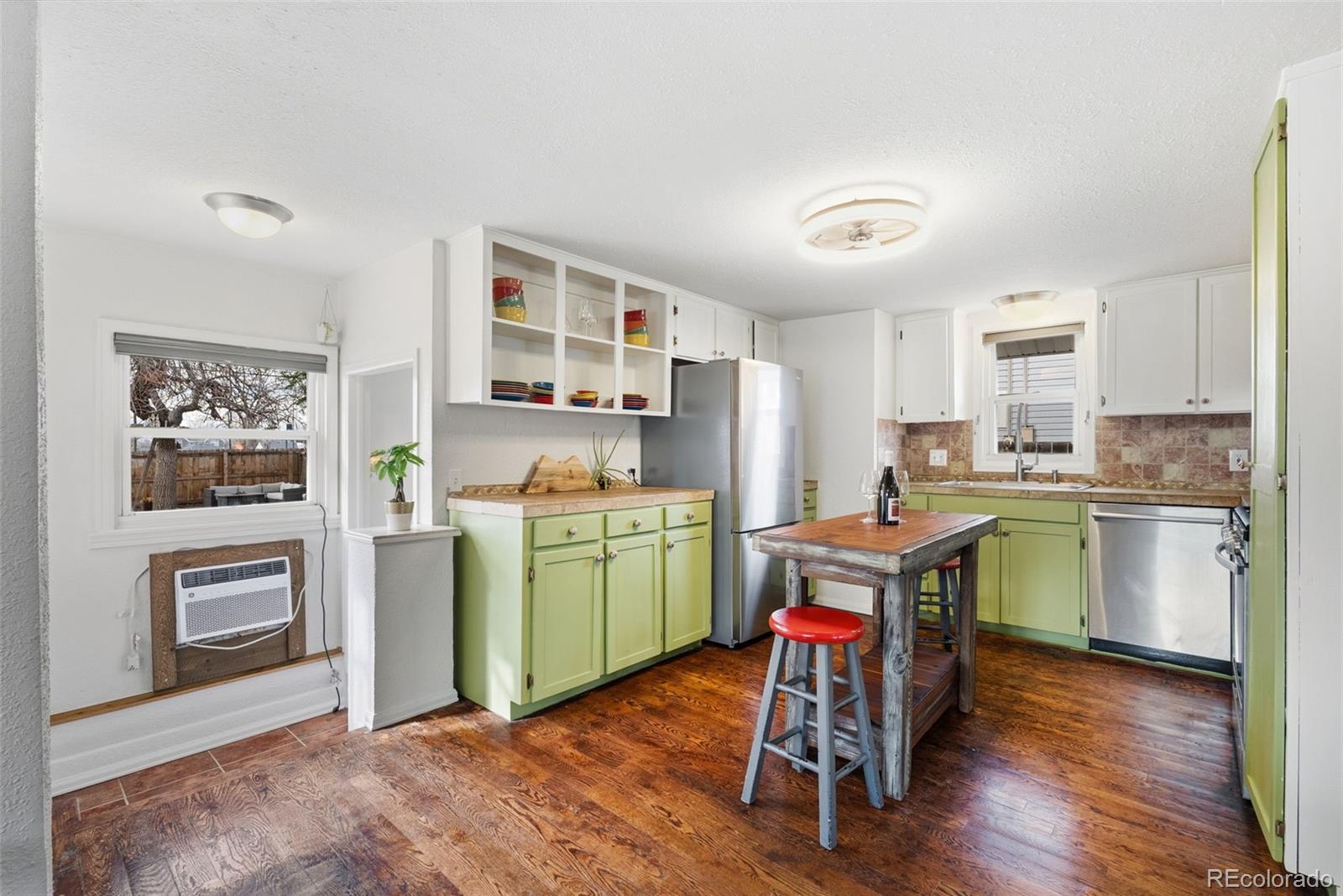 MLS Image #9 for 4547 s lincoln street,englewood, Colorado