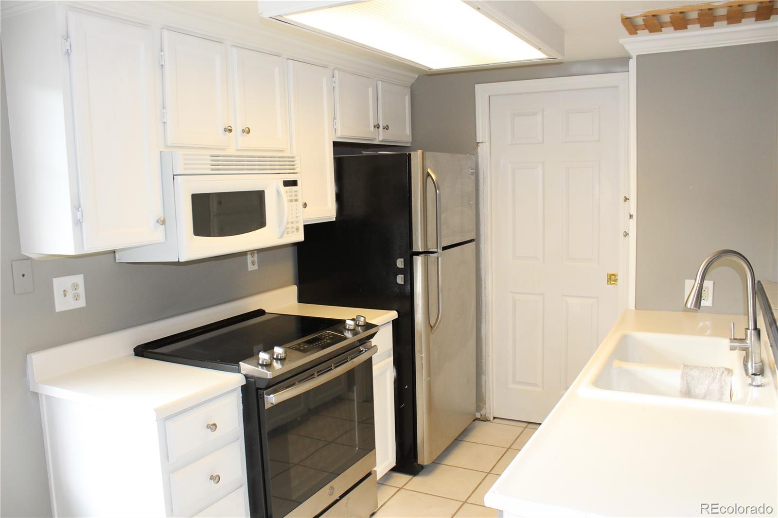 MLS Image #5 for 2010 s hannibal street c,aurora, Colorado