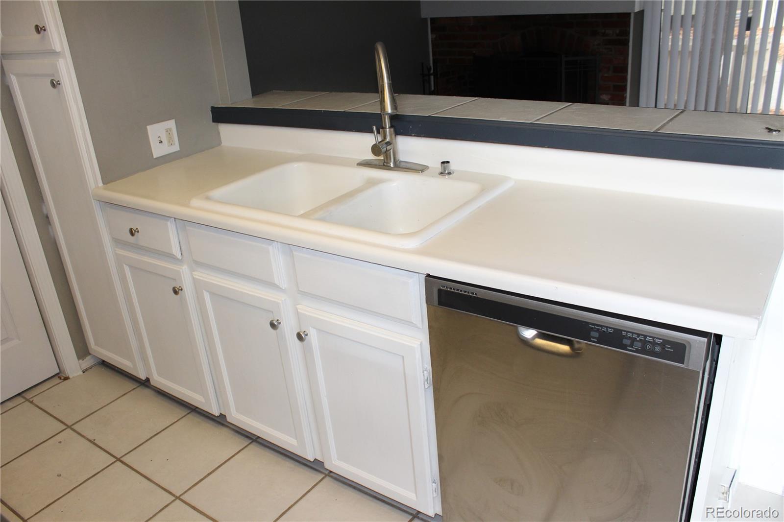 MLS Image #8 for 2010 s hannibal street c,aurora, Colorado