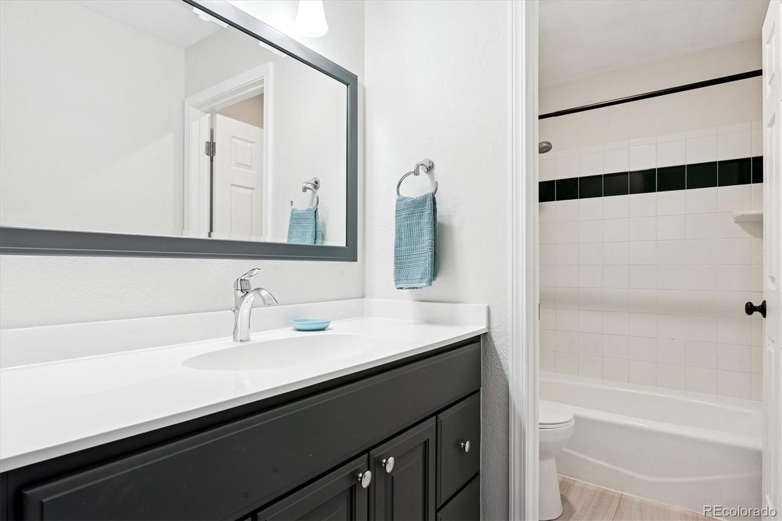 MLS Image #12 for 3752 s helena way,aurora, Colorado