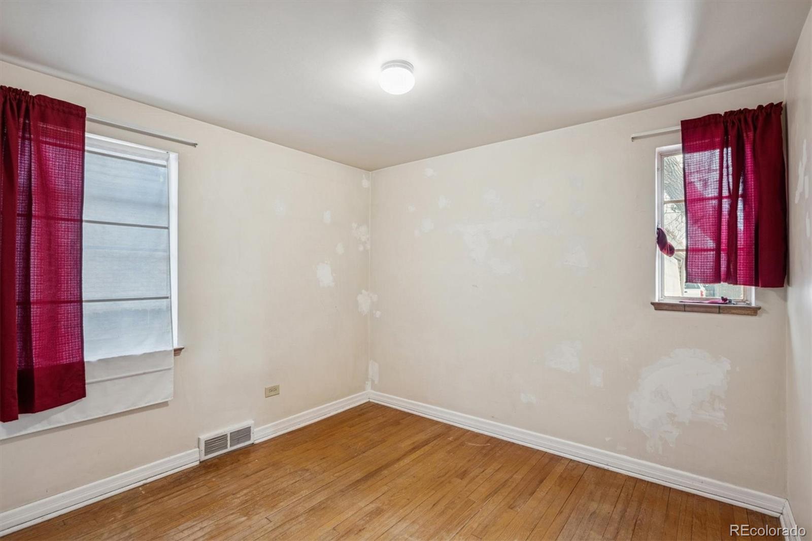 MLS Image #16 for 1826  bellaire street,denver, Colorado