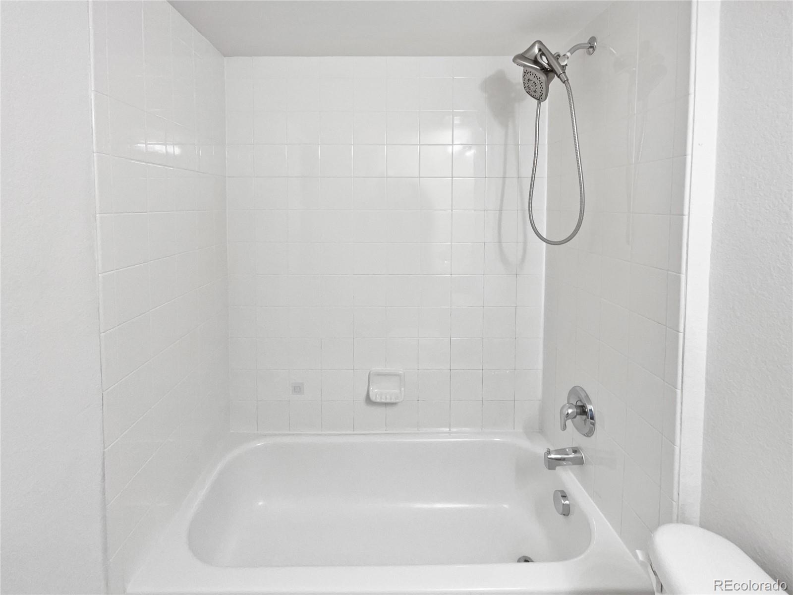 MLS Image #38 for 5014 s shawnee street,aurora, Colorado