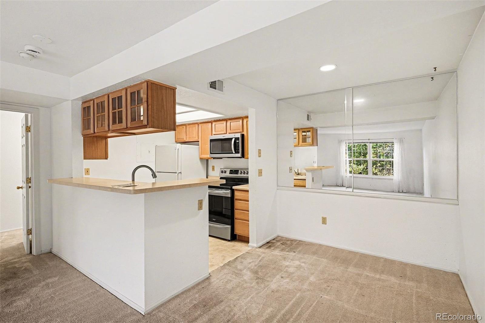 MLS Image #3 for 9273 e arbor circle f,englewood, Colorado