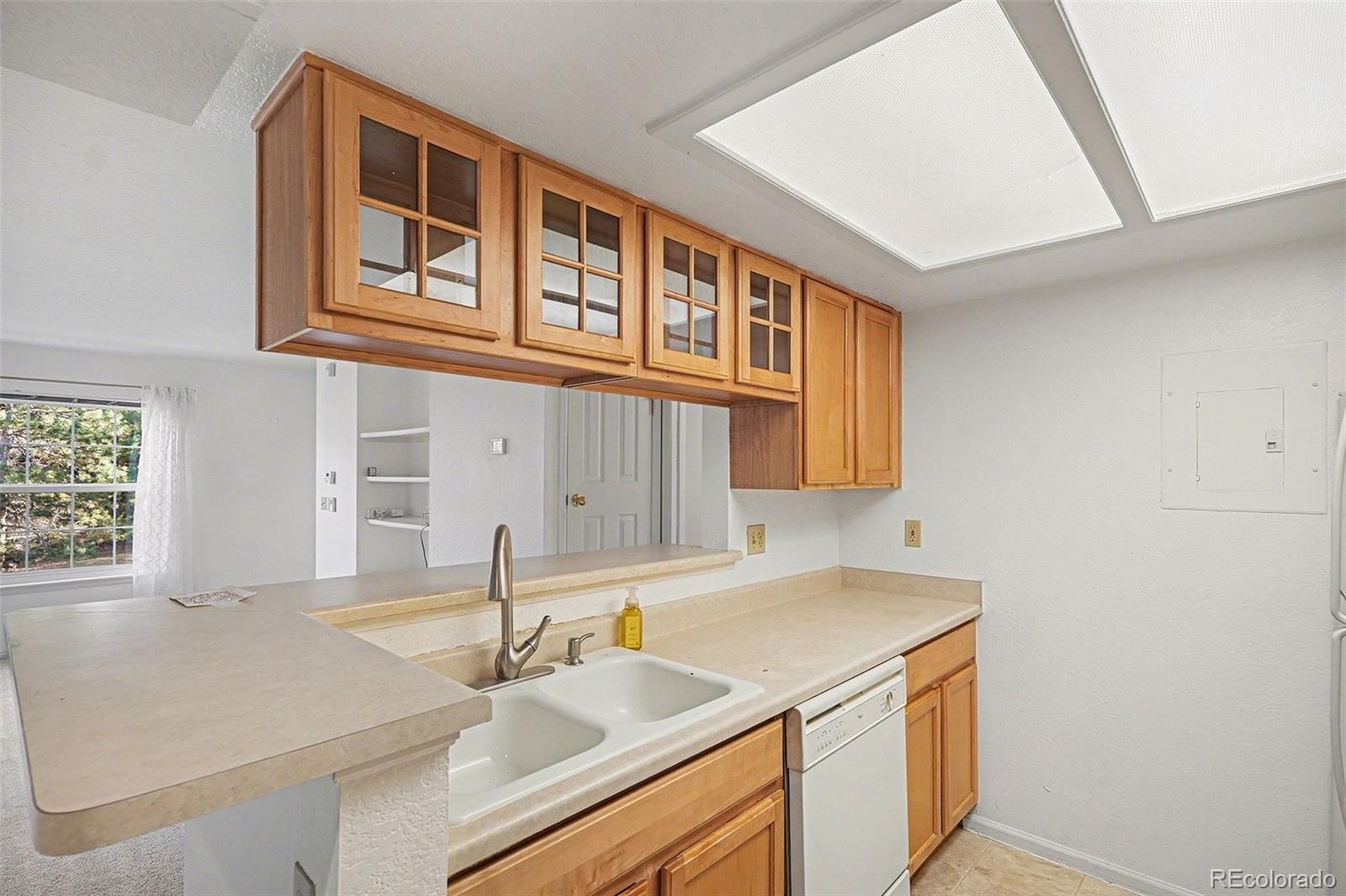 MLS Image #7 for 9273 e arbor circle f,englewood, Colorado