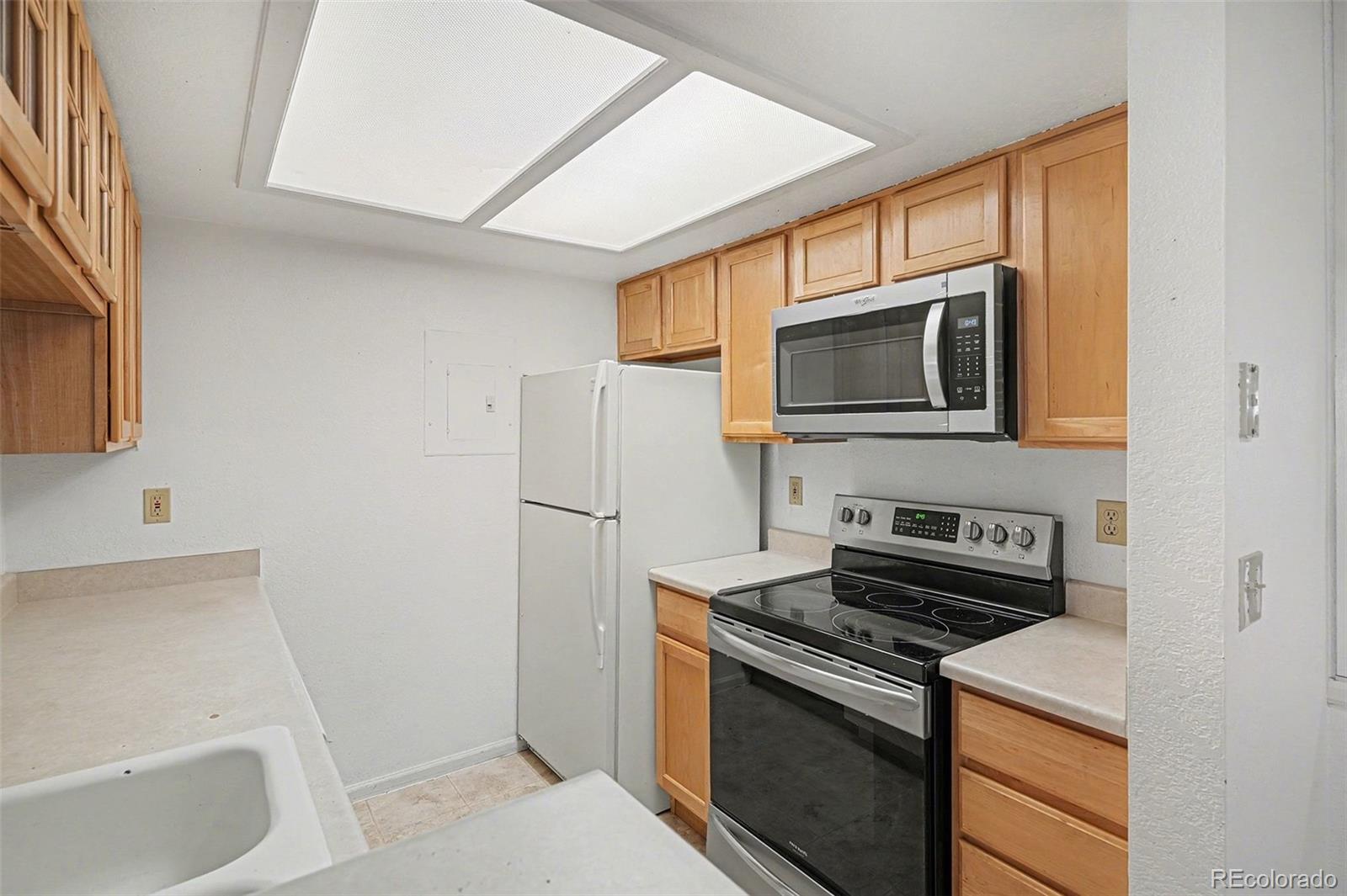 MLS Image #8 for 9273 e arbor circle f,englewood, Colorado