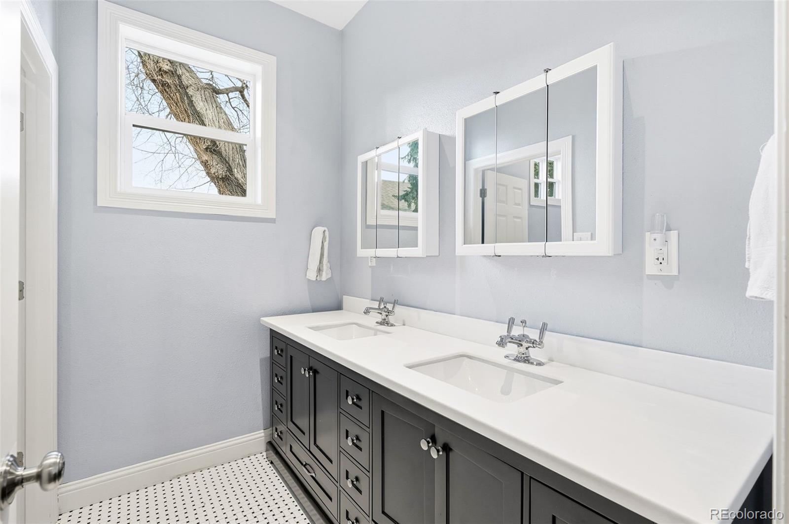MLS Image #35 for 1304  olive street,denver, Colorado