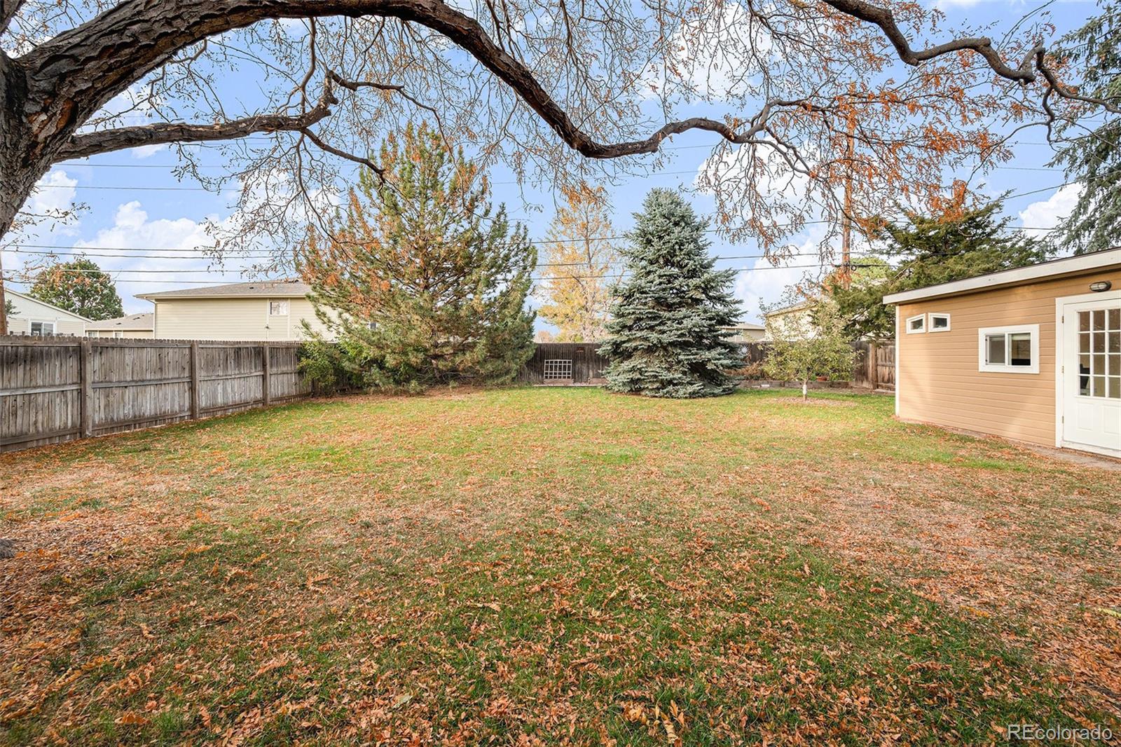 MLS Image #18 for 6705 e louisiana avenue,denver, Colorado