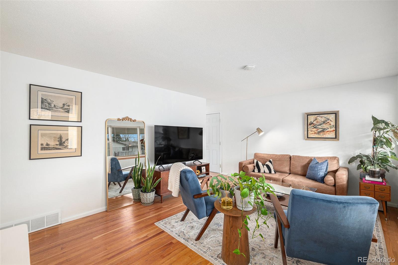 MLS Image #3 for 6705 e louisiana avenue,denver, Colorado