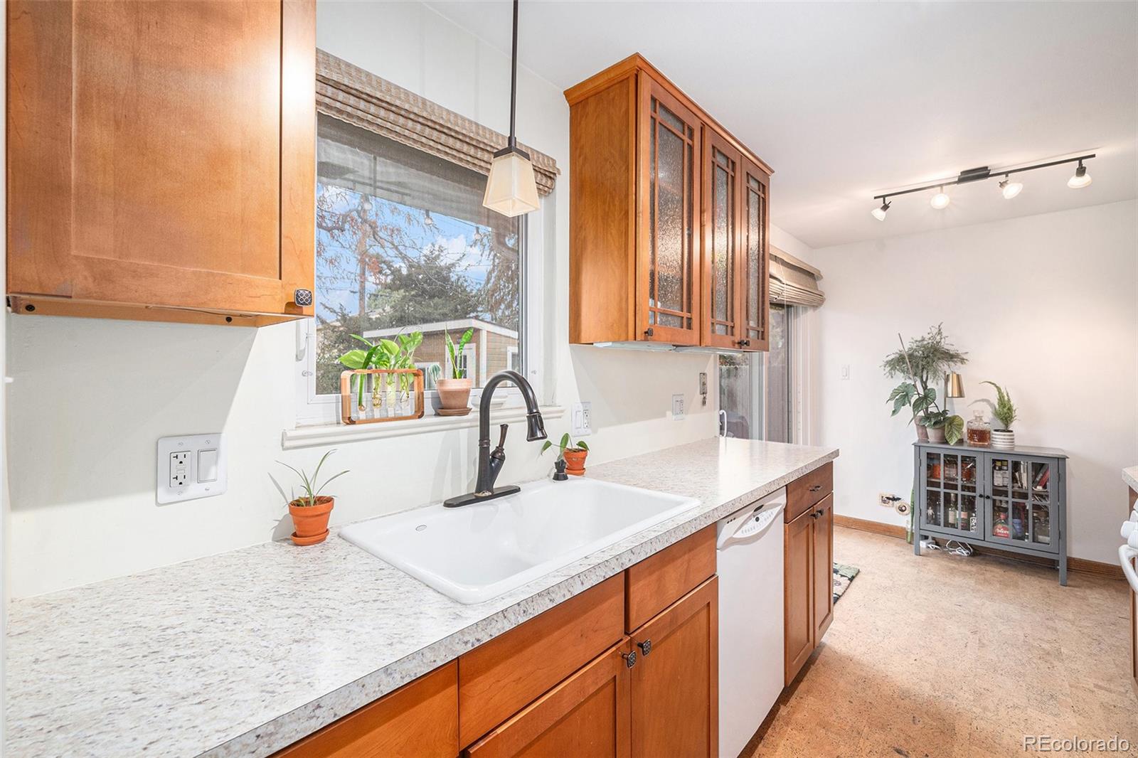 MLS Image #5 for 6705 e louisiana avenue,denver, Colorado