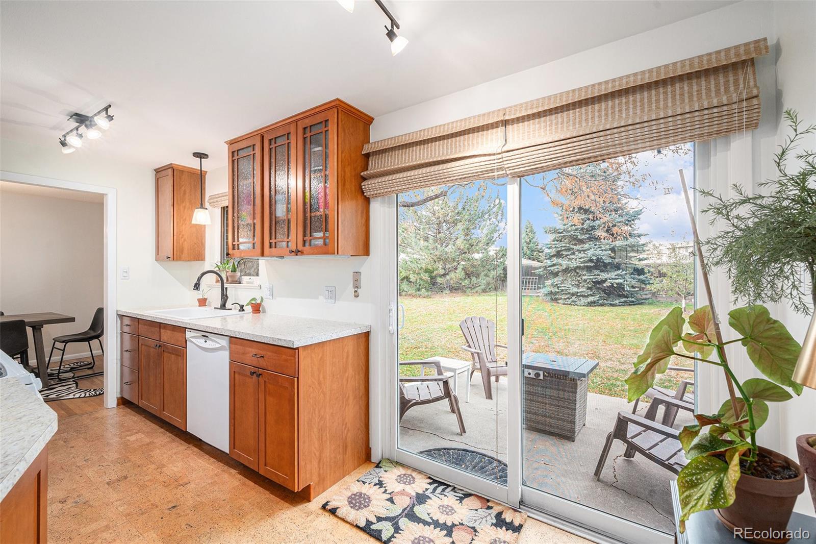MLS Image #6 for 6705 e louisiana avenue,denver, Colorado