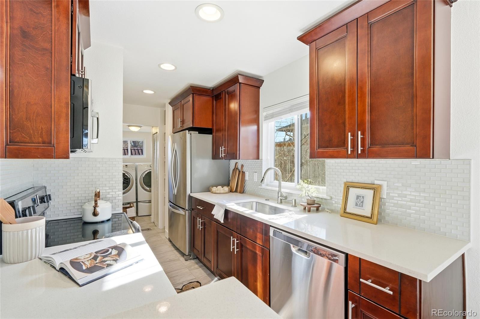 MLS Image #10 for 800  perry street,denver, Colorado