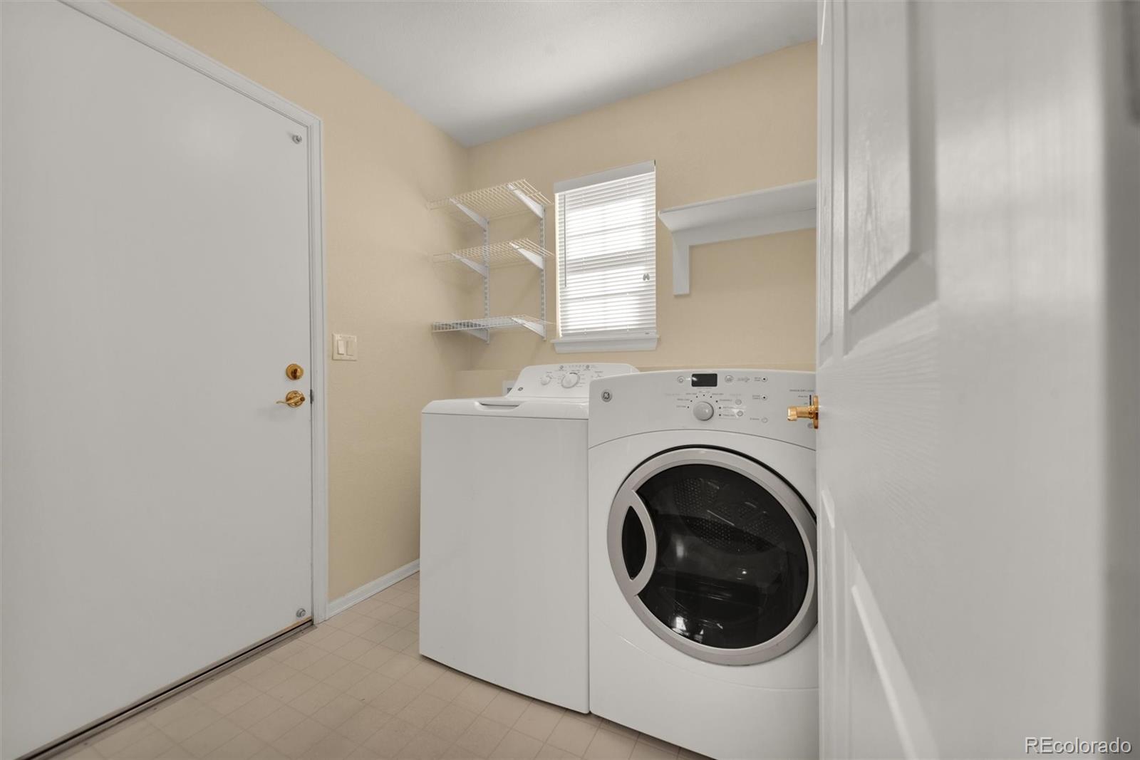 MLS Image #13 for 23653 e links place ,aurora, Colorado