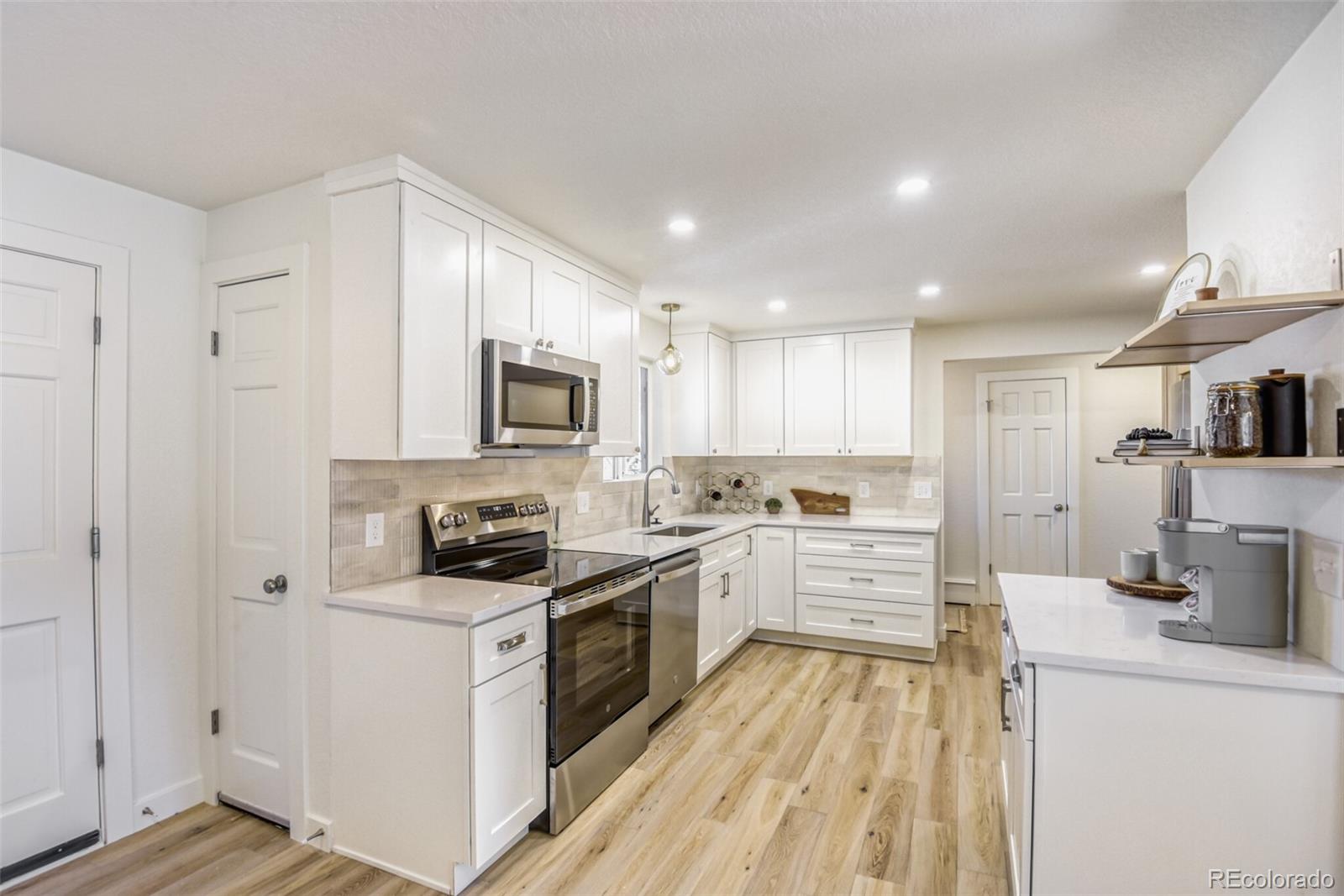 MLS Image #7 for 3841 s chase street,denver, Colorado