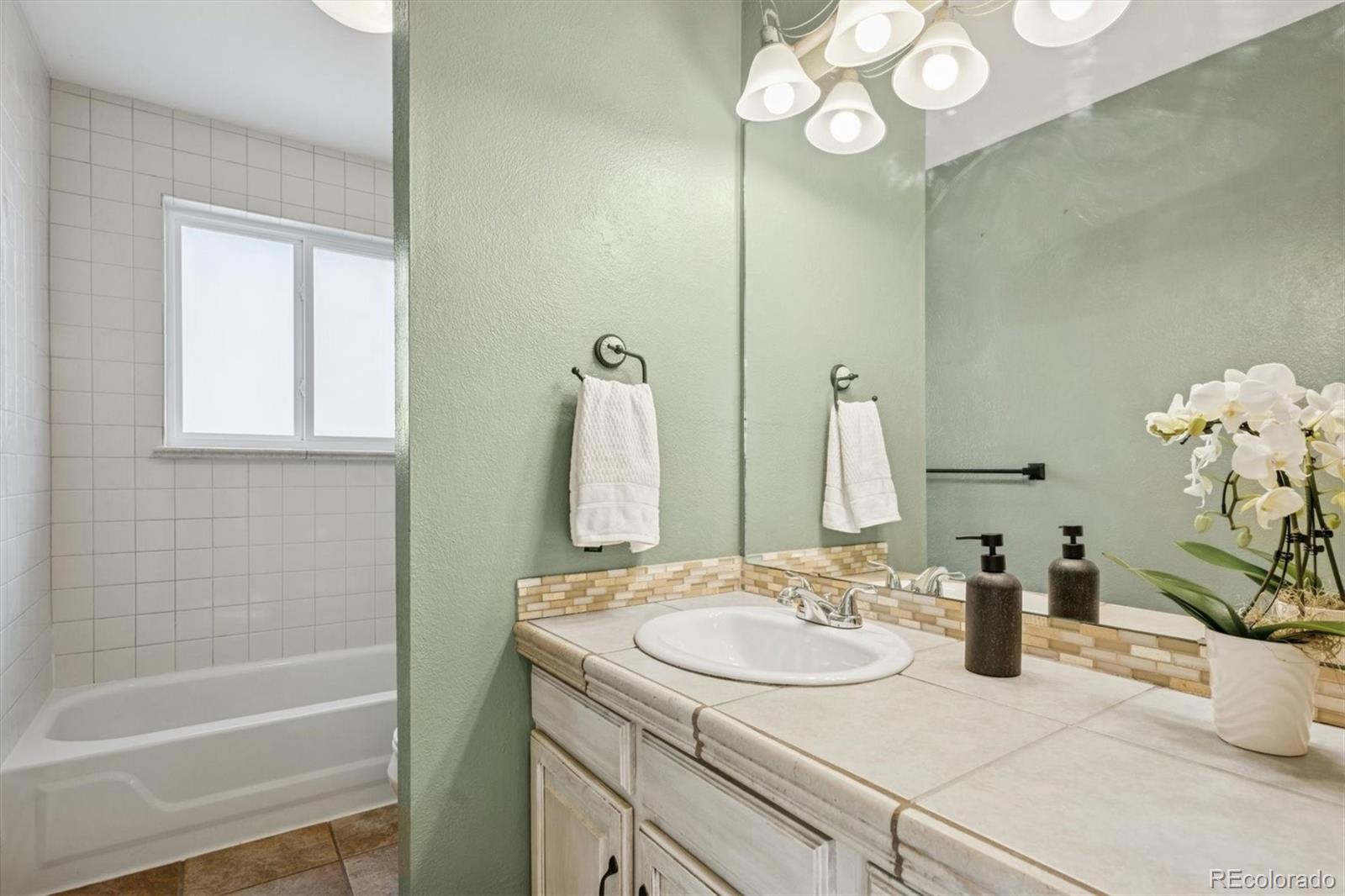 MLS Image #11 for 1095 s jellison street,lakewood, Colorado
