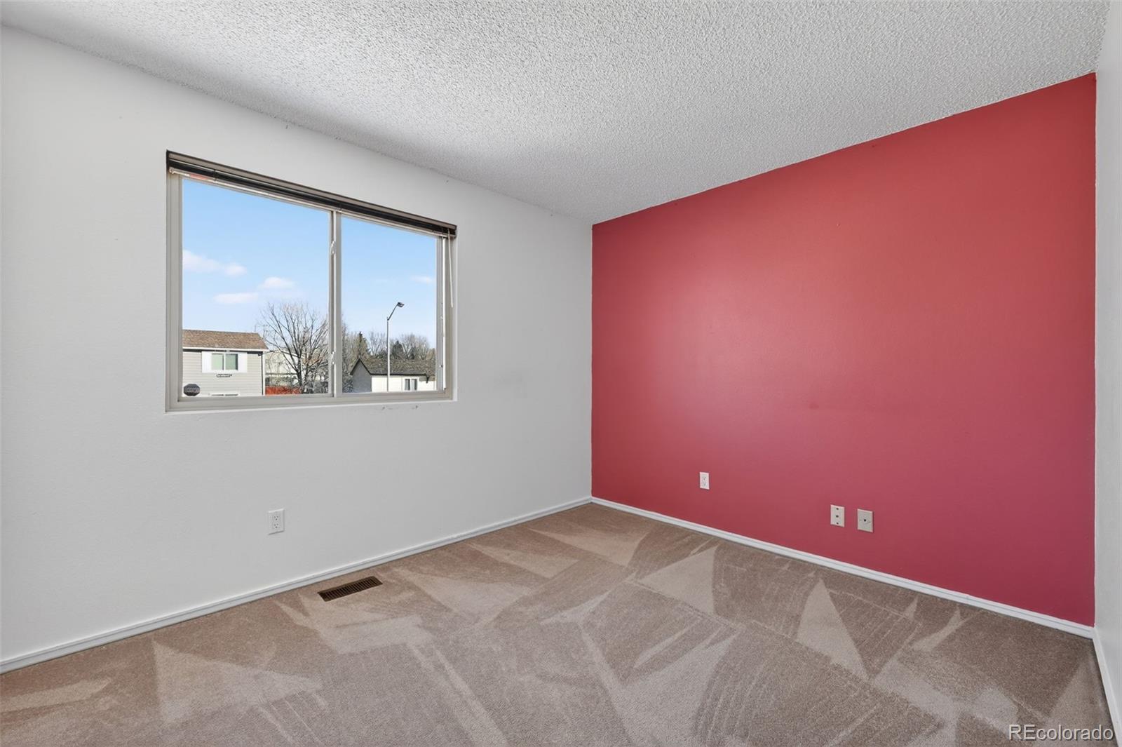 MLS Image #10 for 5015  ivor drive,colorado springs, Colorado