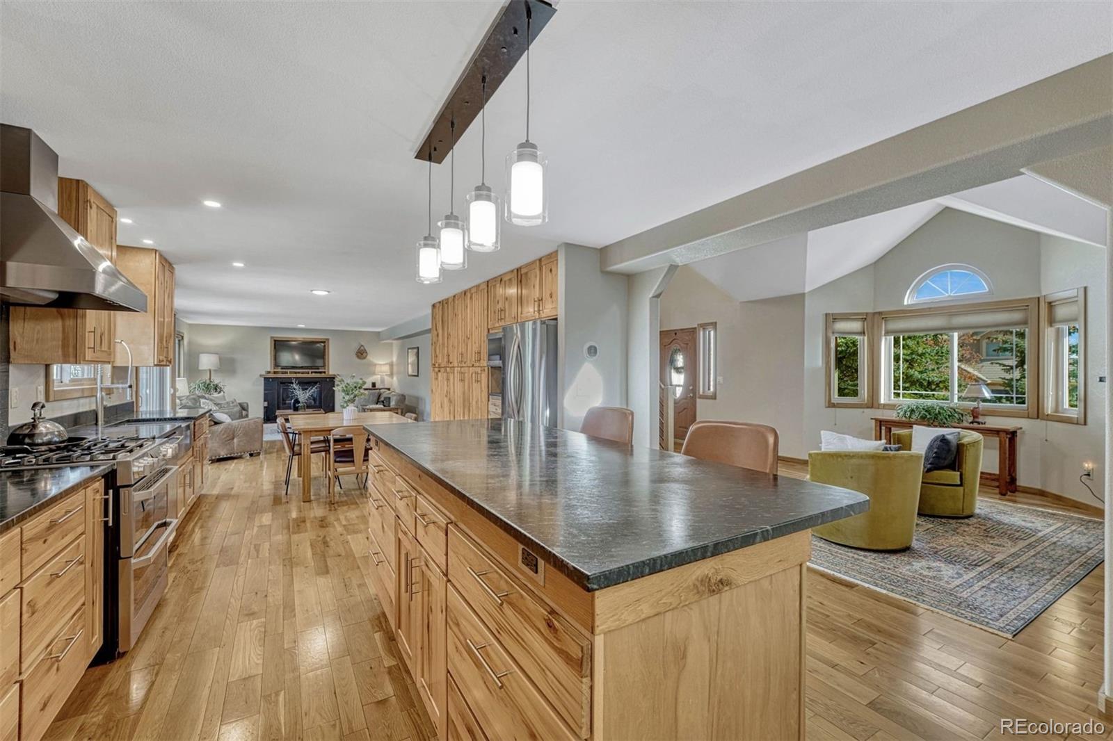 MLS Image #3 for 5560  darien way,colorado springs, Colorado