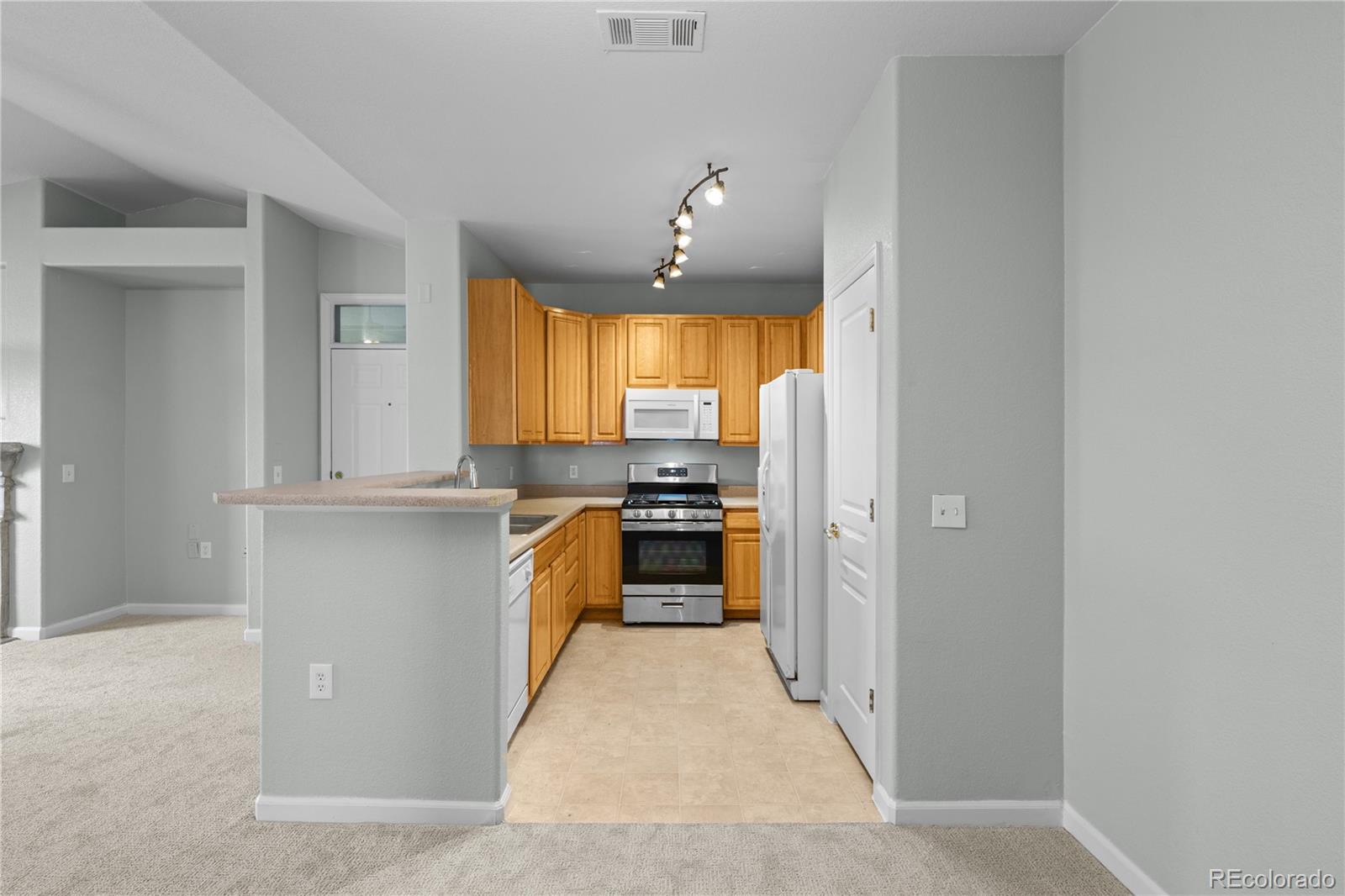 MLS Image #8 for 10467 w hampden avenue,lakewood, Colorado