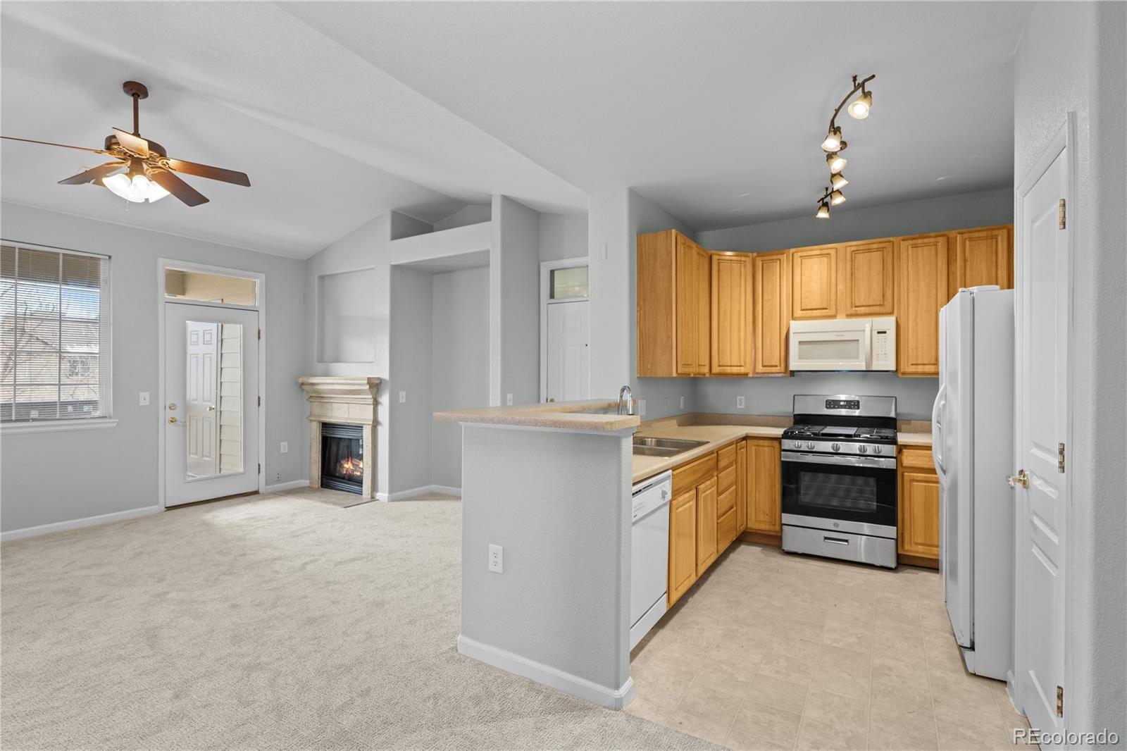 MLS Image #9 for 10467 w hampden avenue,lakewood, Colorado