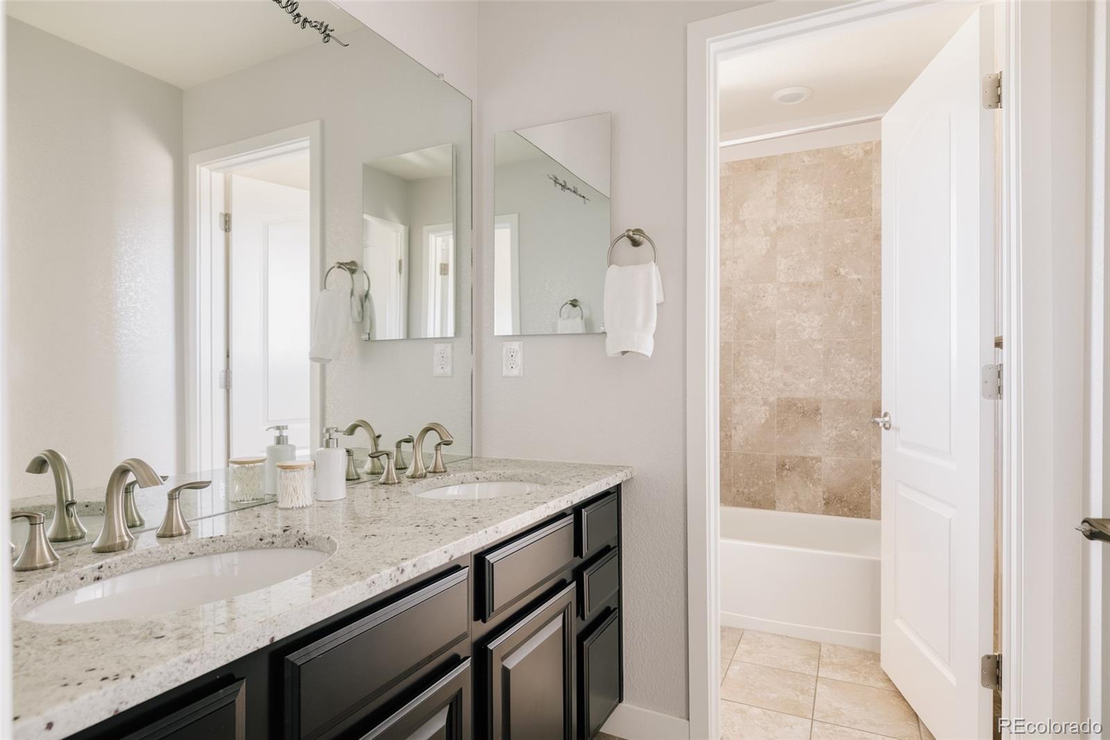 MLS Image #20 for 6059  boston street,denver, Colorado