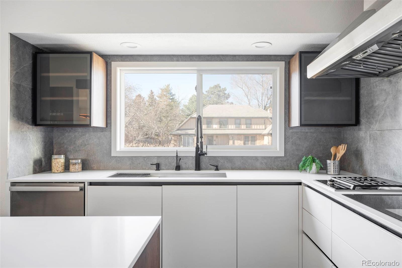 MLS Image #8 for 5798 s galena street,greenwood village, Colorado