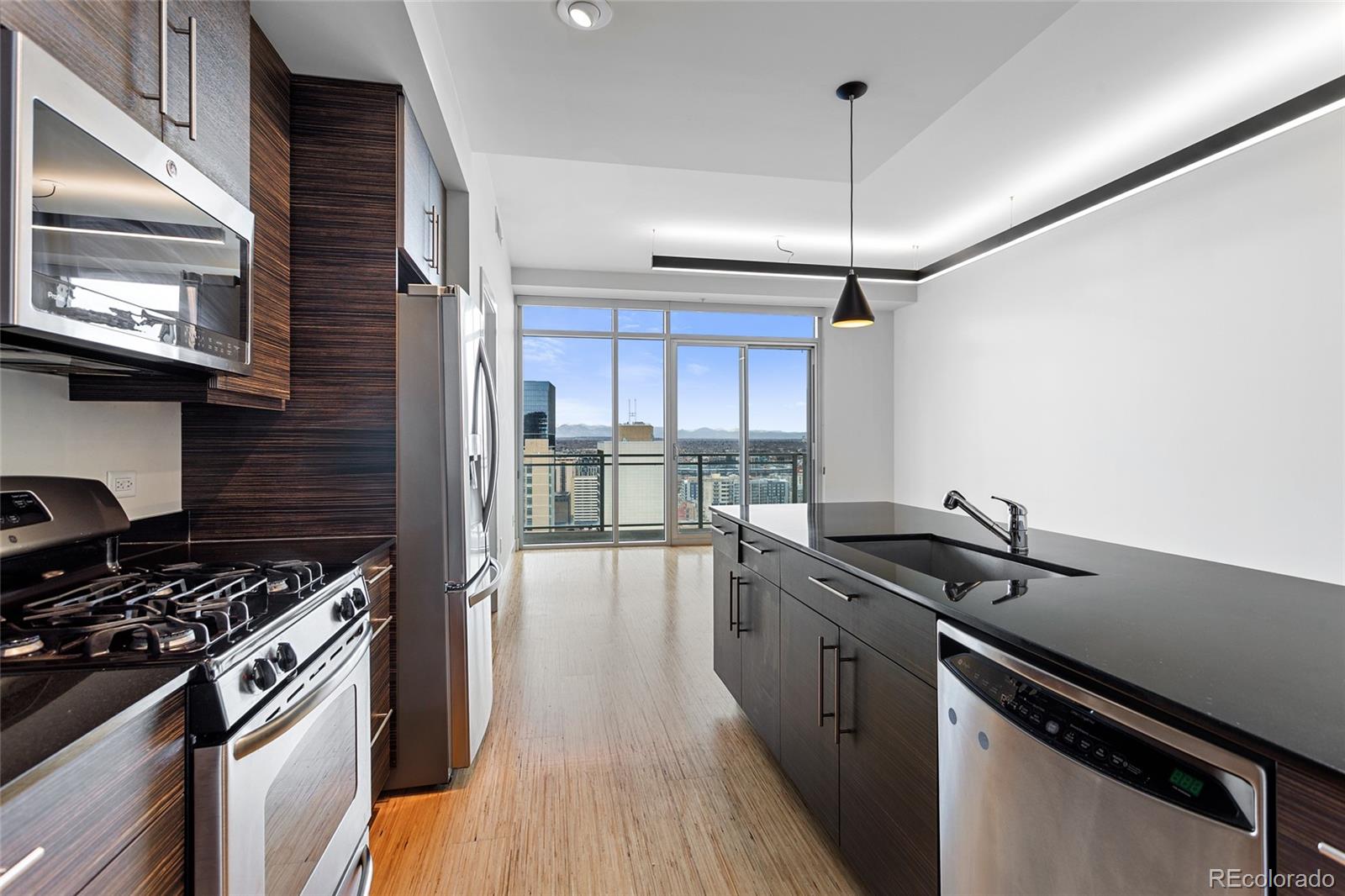 MLS Image #4 for 2001 n lincoln street 2220,denver, Colorado