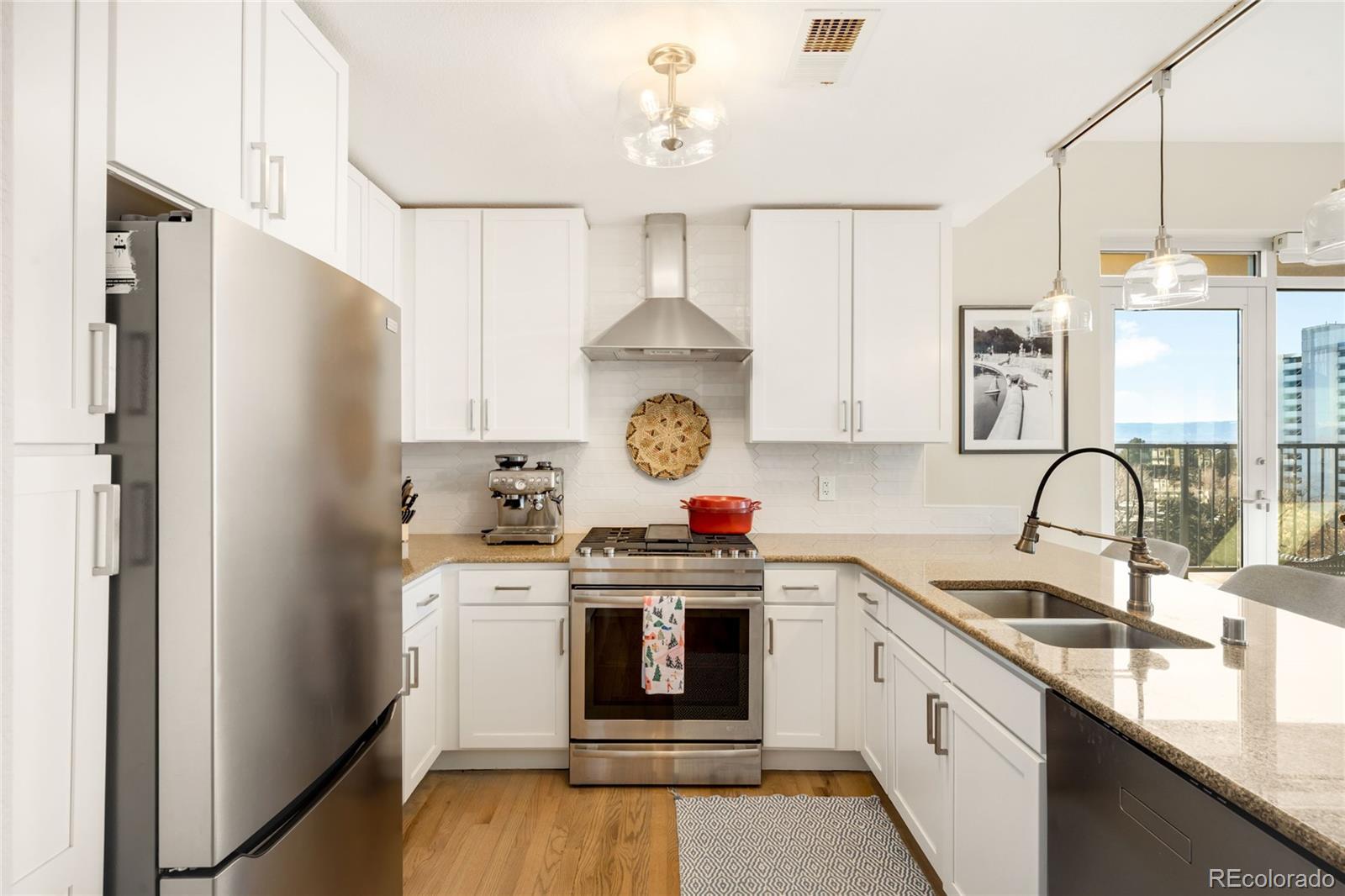 MLS Image #6 for 1150  vine street,denver, Colorado