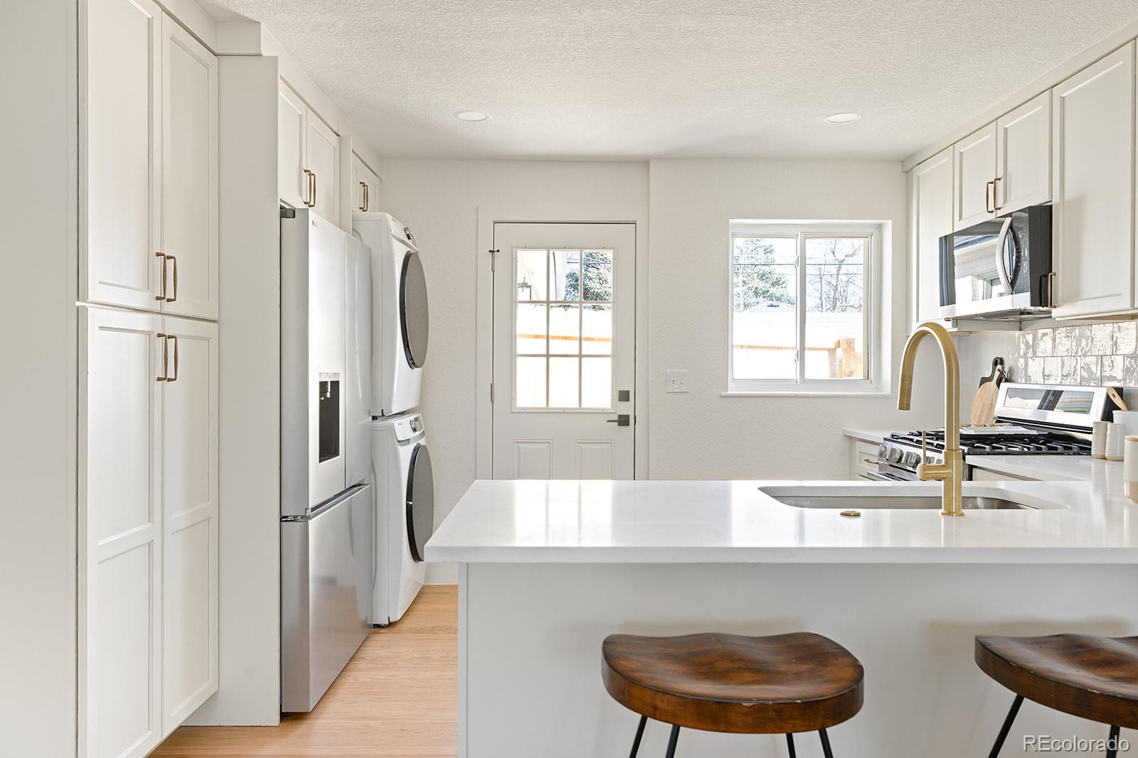 MLS Image #5 for 758  dahlia street,denver, Colorado