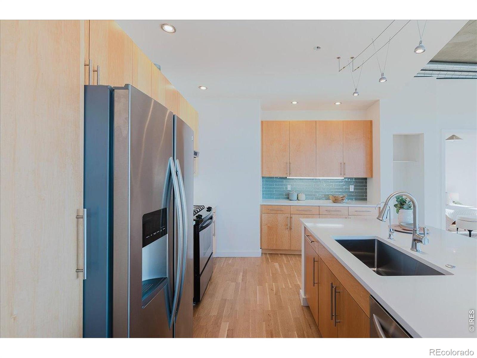 MLS Image #13 for 1925 w 32nd avenue 401,denver, Colorado
