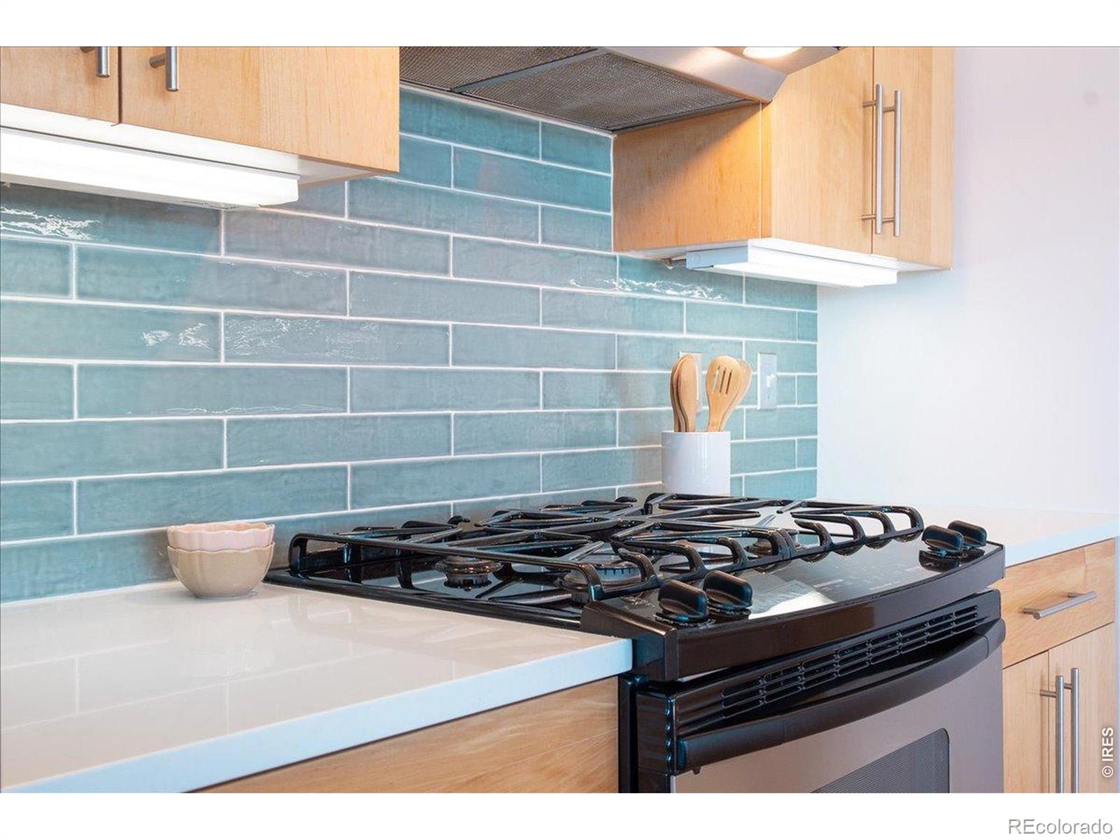 MLS Image #15 for 1925 w 32nd avenue 401,denver, Colorado