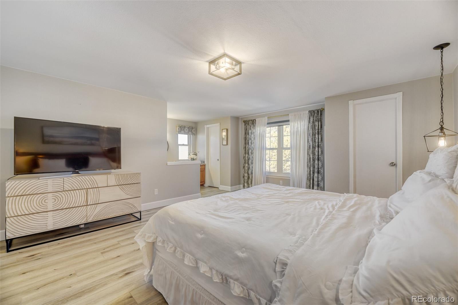 MLS Image #15 for 8077 s quince circle,centennial, Colorado