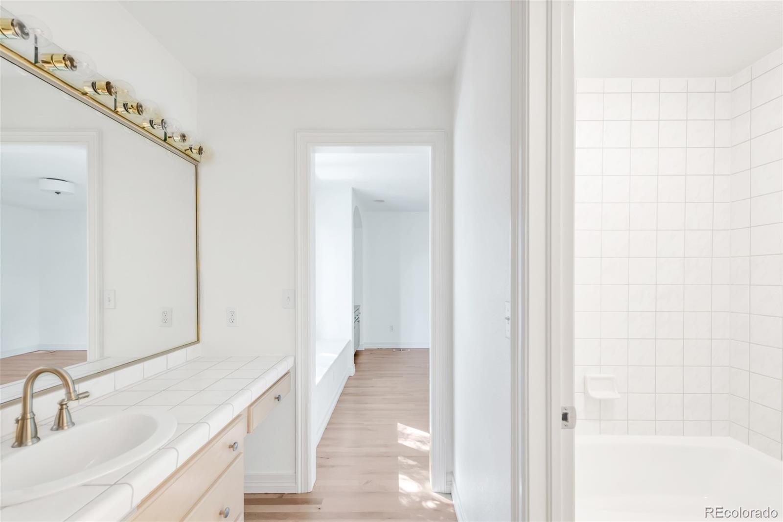 MLS Image #33 for 4275 s pierce street,denver, Colorado