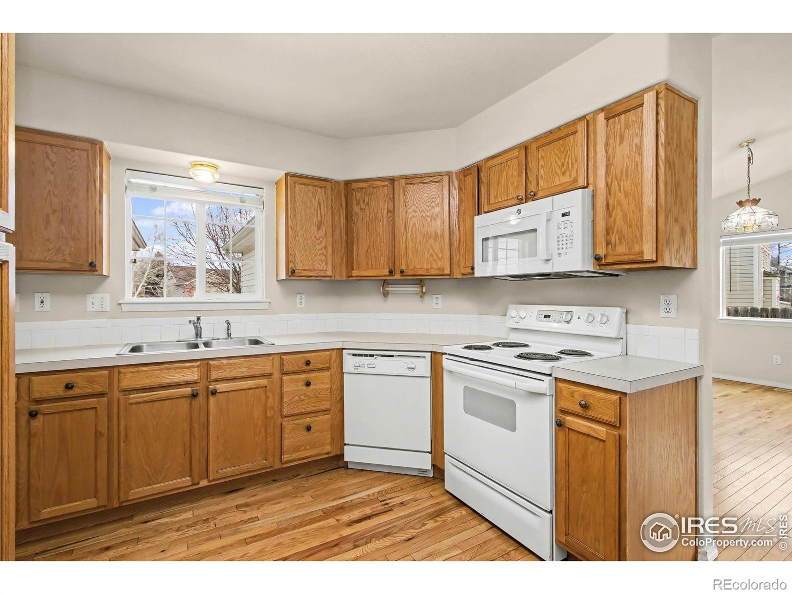 MLS Image #13 for 1507  stonewood court,windsor, Colorado