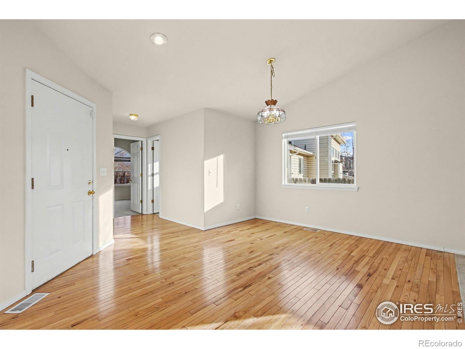 MLS Image #5 for 1507  stonewood court,windsor, Colorado