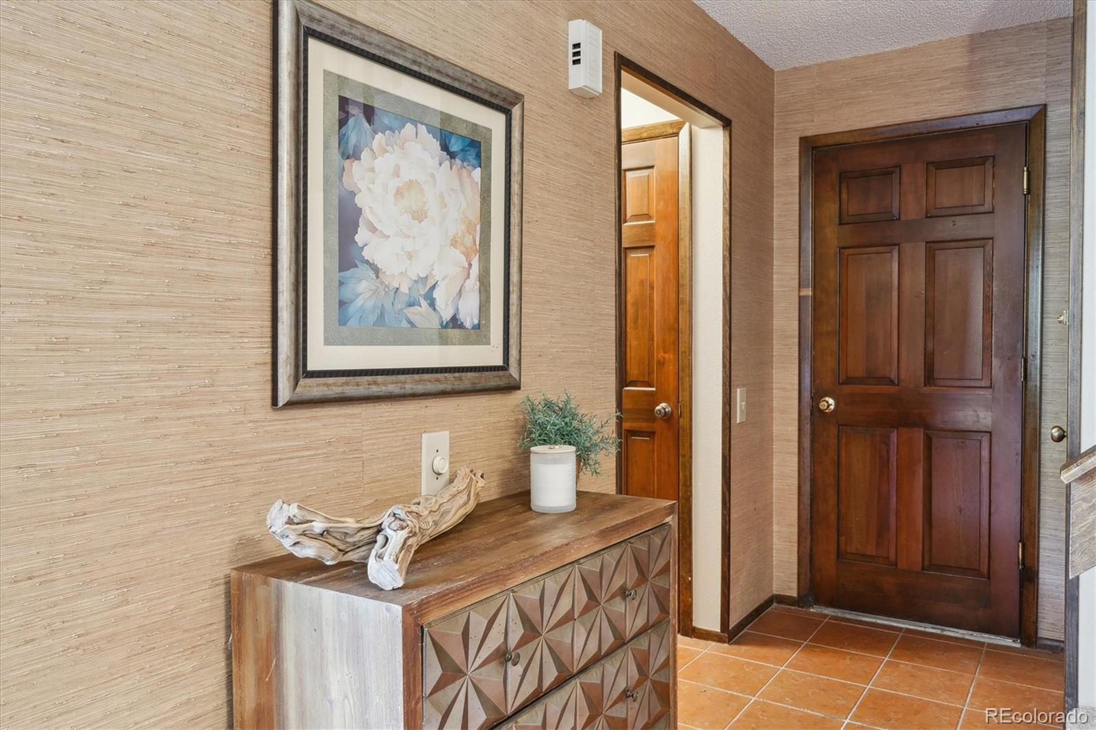 MLS Image #4 for 2783 w long drive,littleton, Colorado