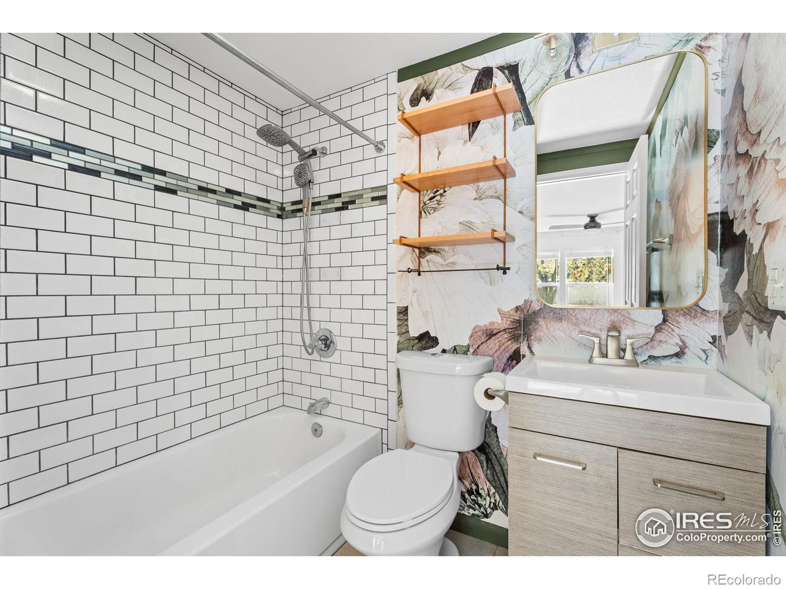 MLS Image #18 for 631 e 12th street,loveland, Colorado