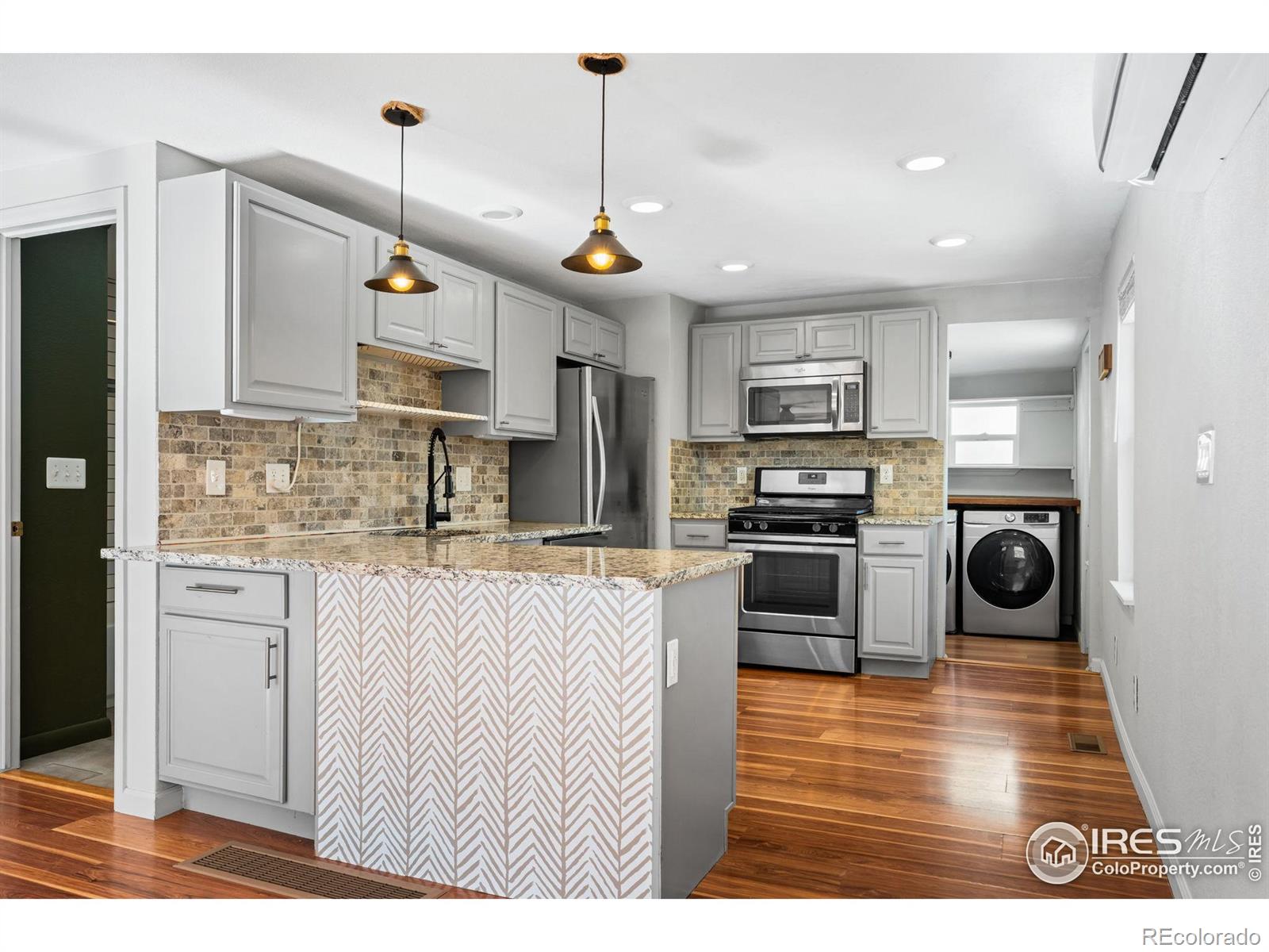 MLS Image #7 for 631 e 12th street,loveland, Colorado