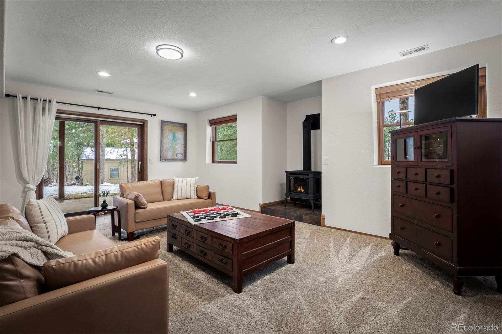 MLS Image #43 for 20070  lofty pine lane,monument, Colorado