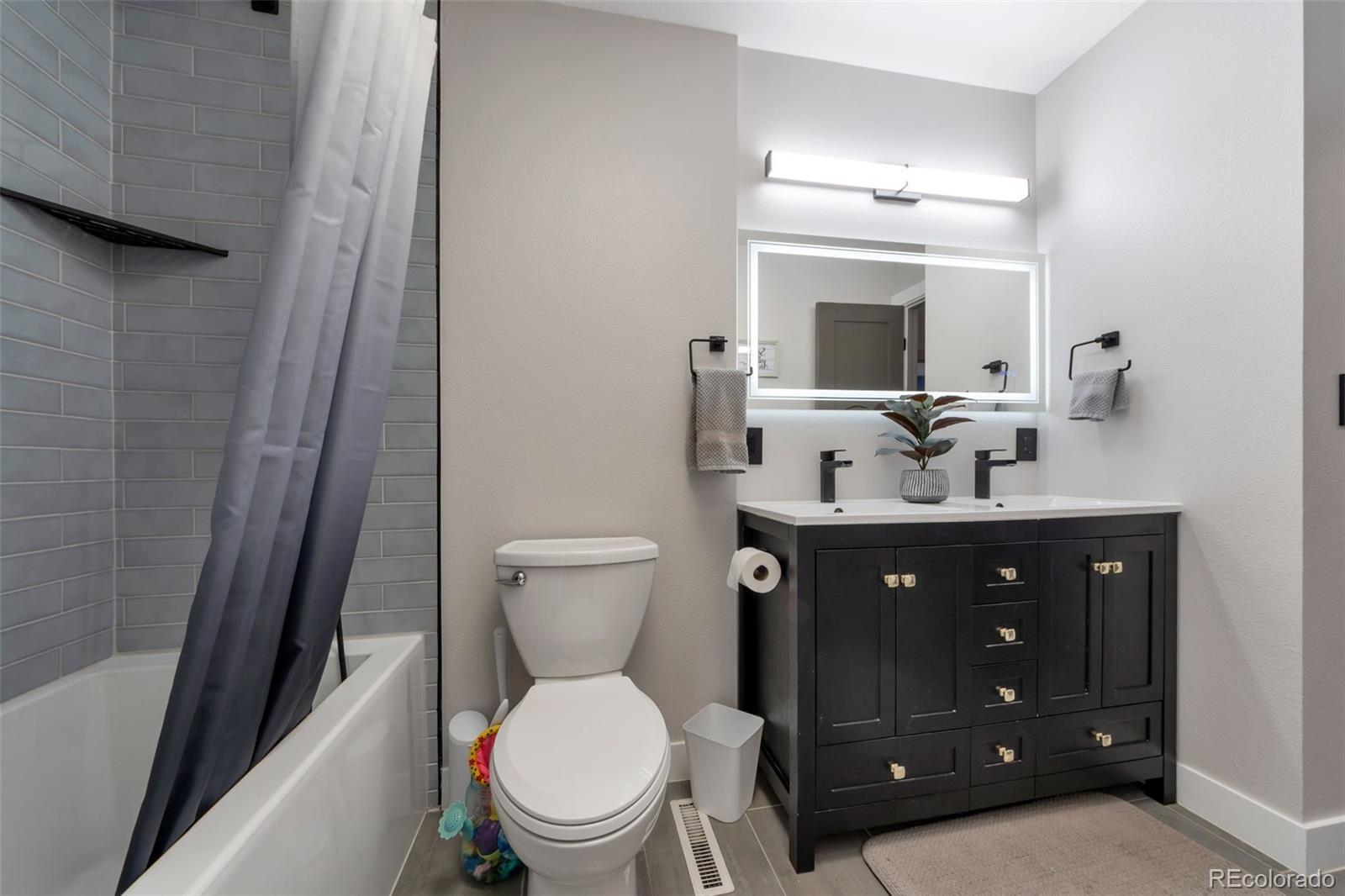 MLS Image #18 for 8625 s yukon street,littleton, Colorado
