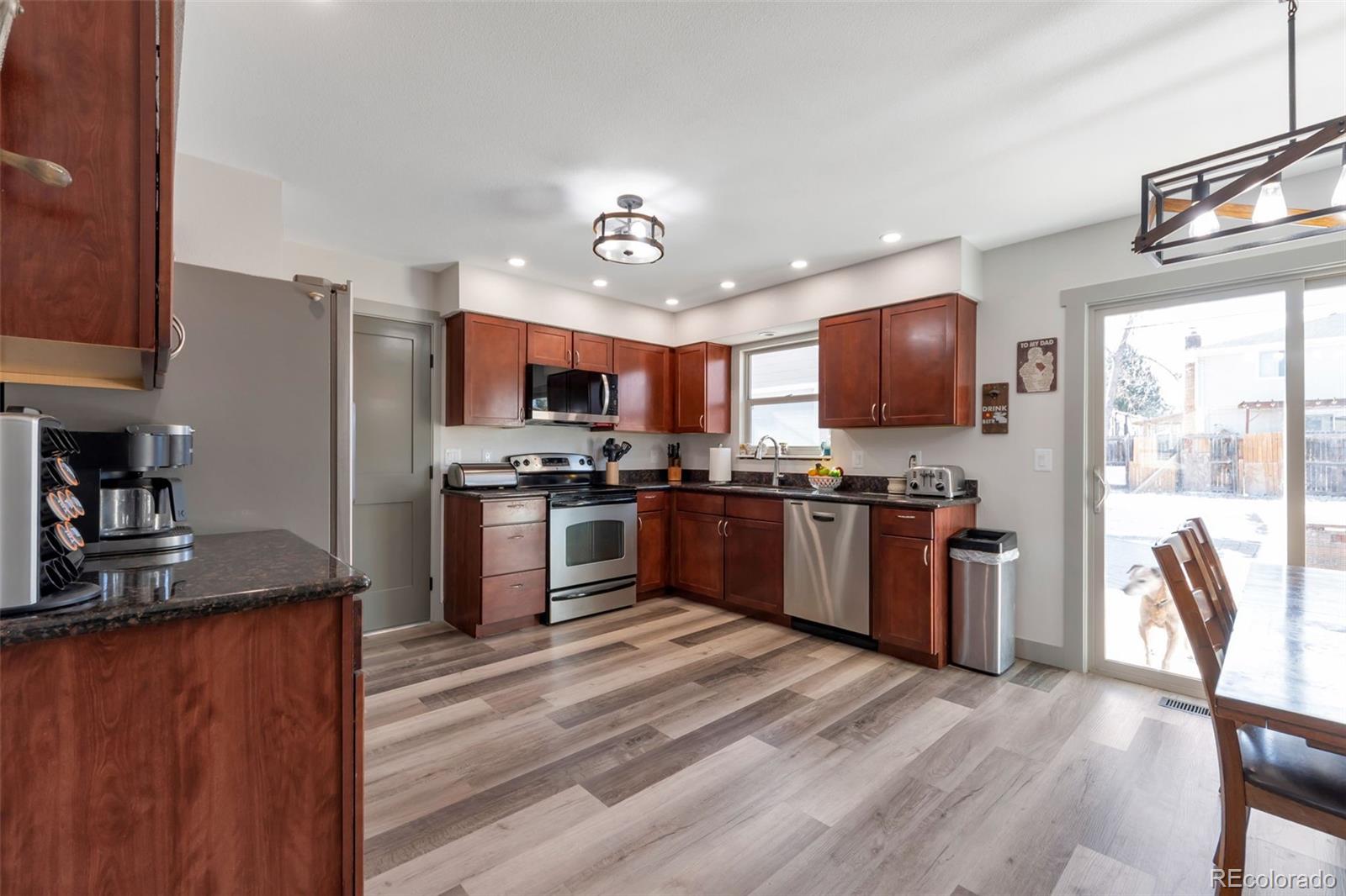 MLS Image #7 for 8625 s yukon street,littleton, Colorado