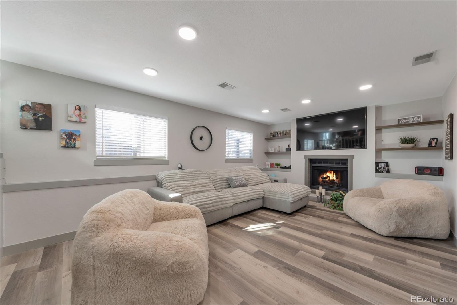 MLS Image #9 for 8625 s yukon street,littleton, Colorado