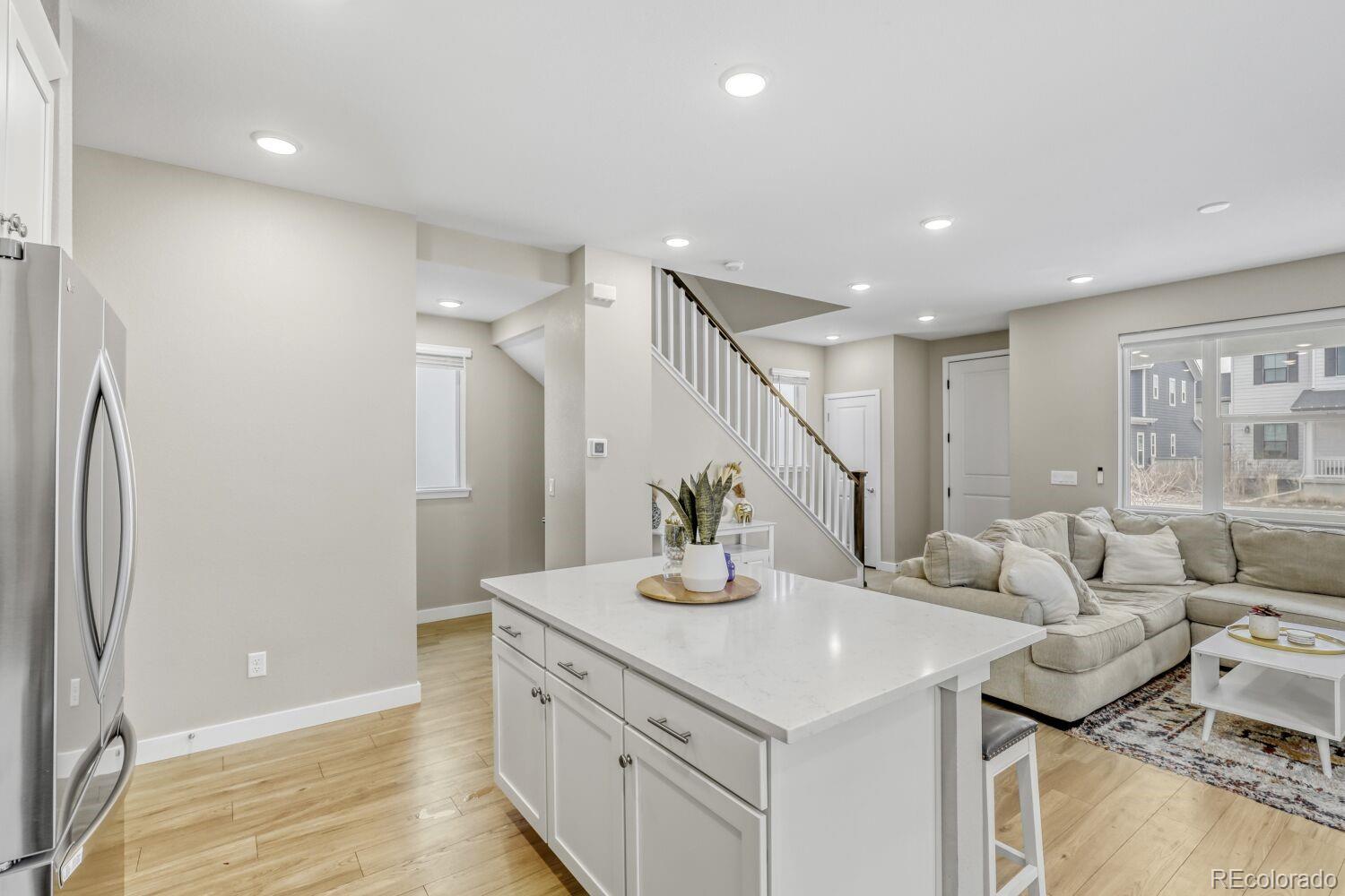 MLS Image #8 for 6329 n galena way,denver, Colorado