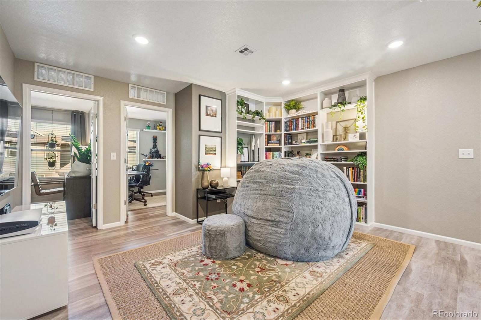 MLS Image #18 for 21121 e 60th avenue,aurora, Colorado