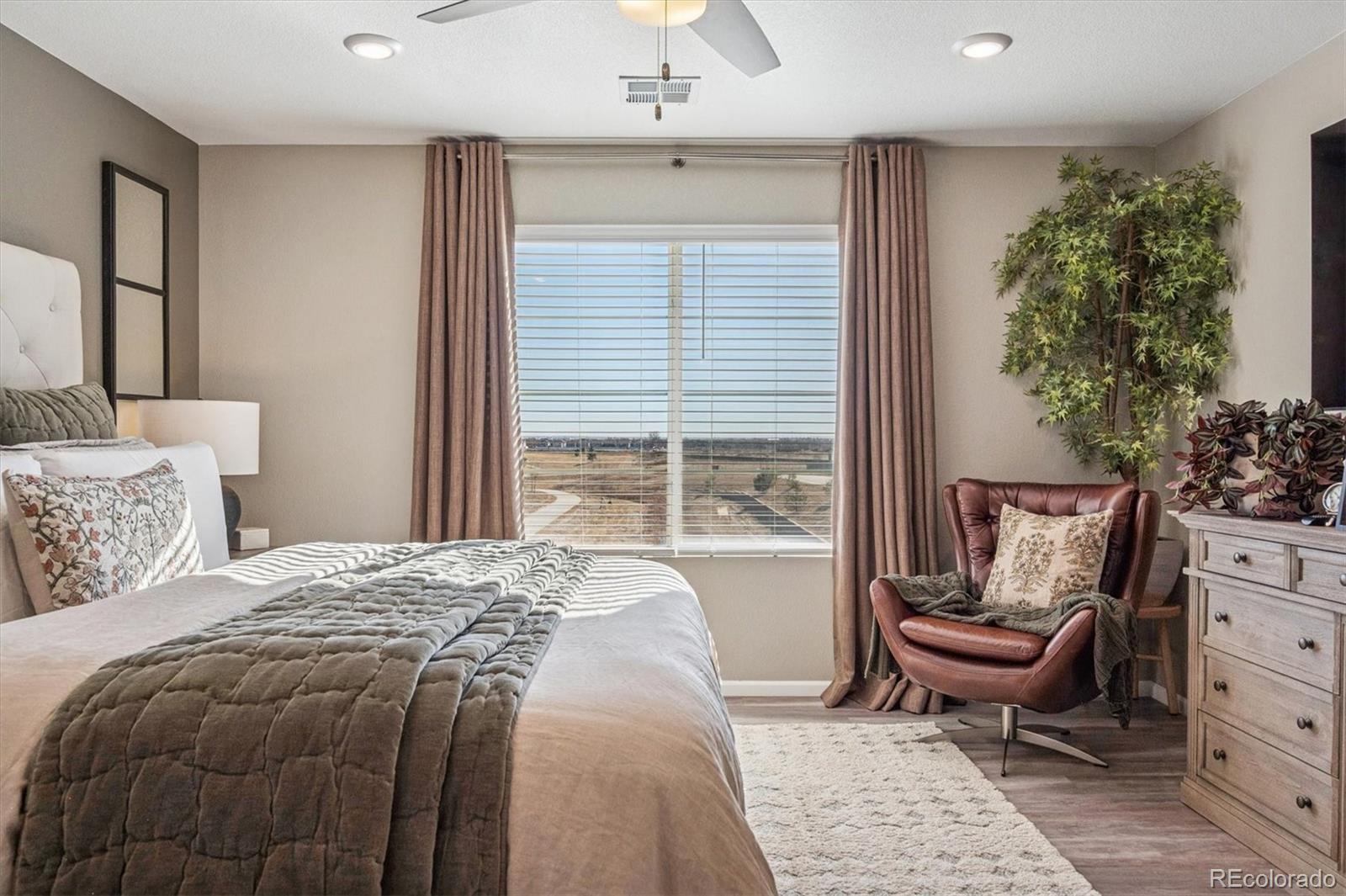 MLS Image #20 for 21121 e 60th avenue,aurora, Colorado