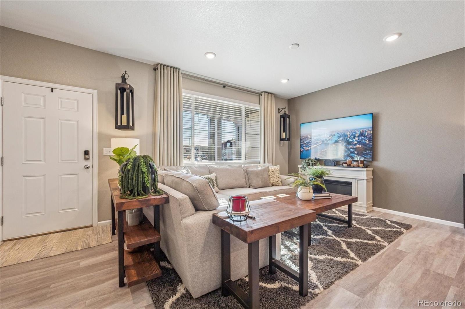 MLS Image #4 for 21121 e 60th avenue,aurora, Colorado