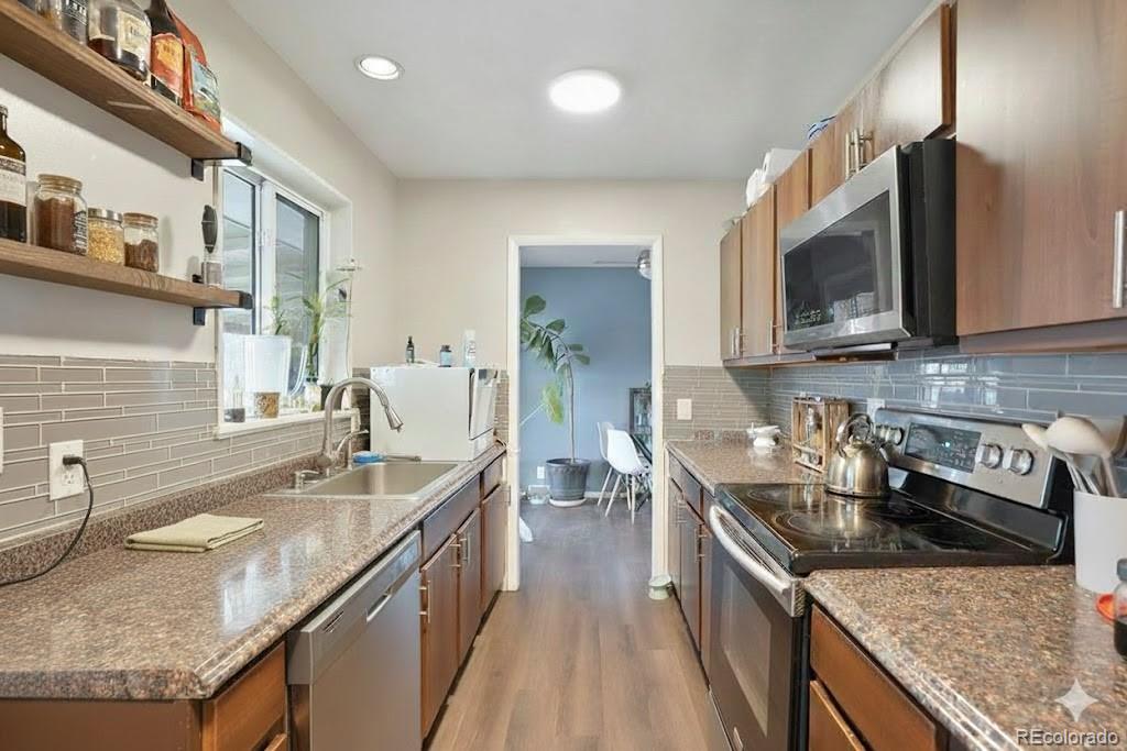 MLS Image #4 for 8720  faraday street,denver, Colorado