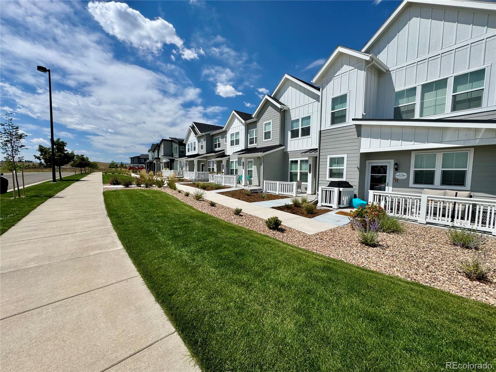 MLS Image #1 for 9072  gladiola way b,arvada, Colorado