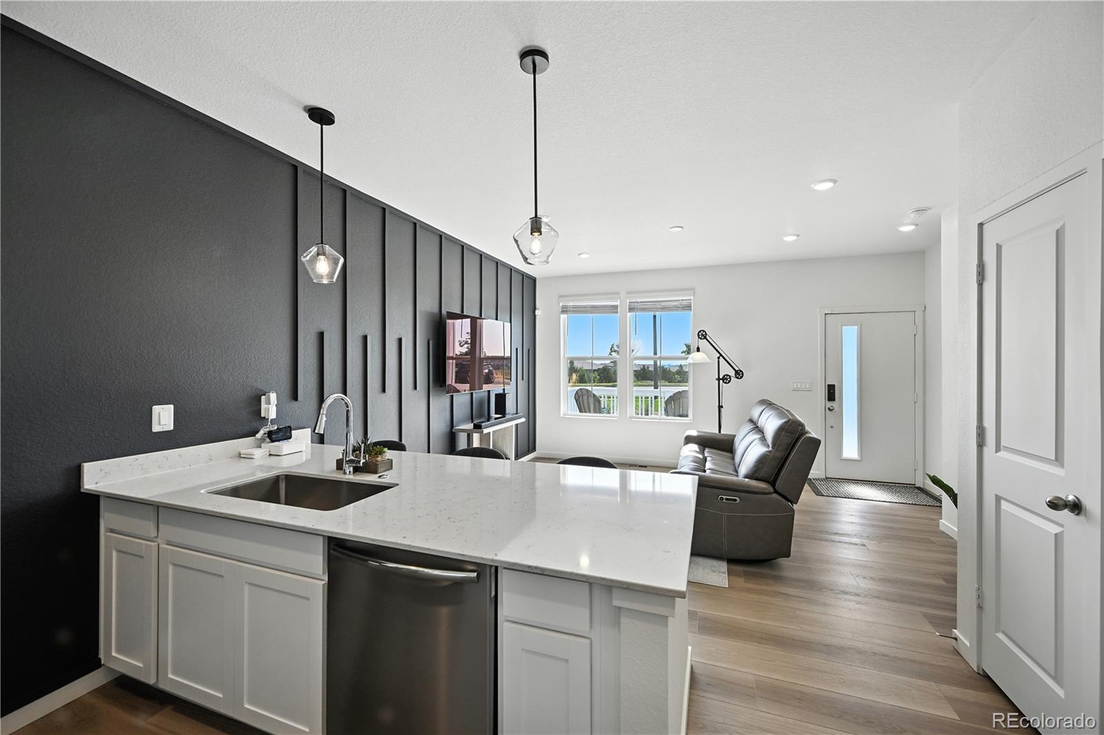 MLS Image #6 for 9072  gladiola way b,arvada, Colorado